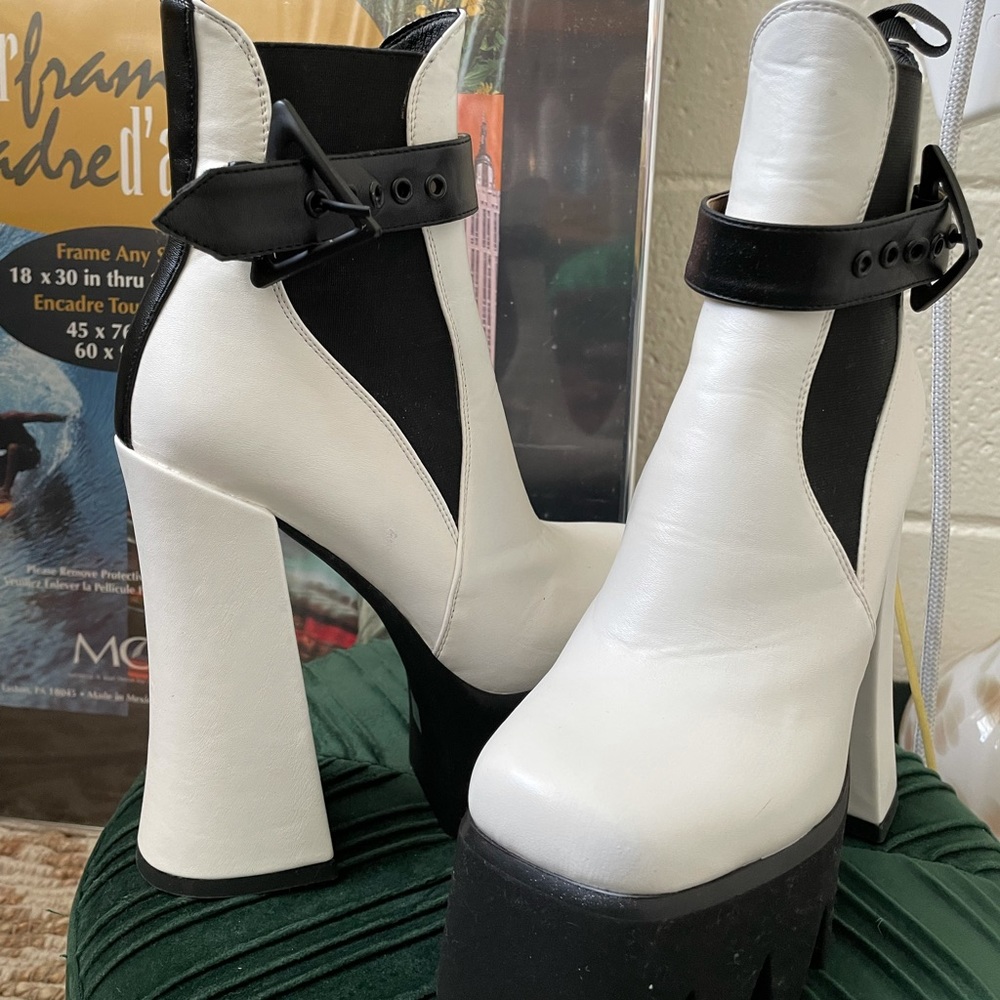 Dolls Kill Chunky White Platform Shoes